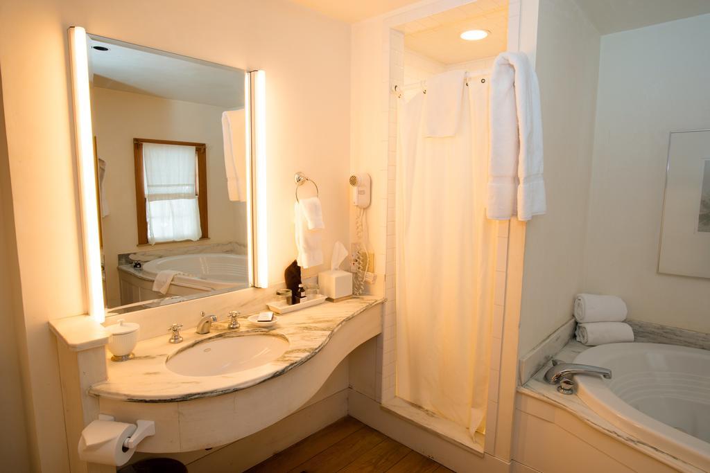The Old Inn On The Green New Marlborough Chambre photo
